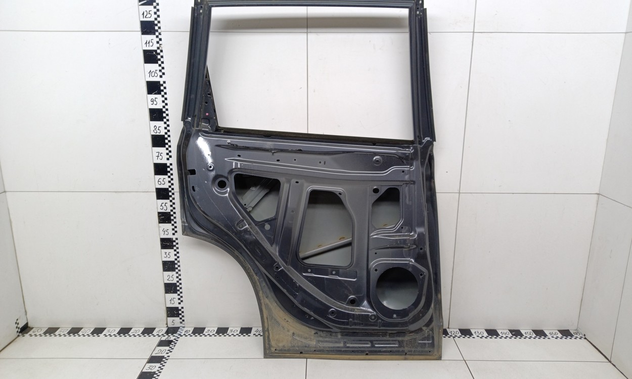 Дверь задняя левая Subaru Forester 5 SK
