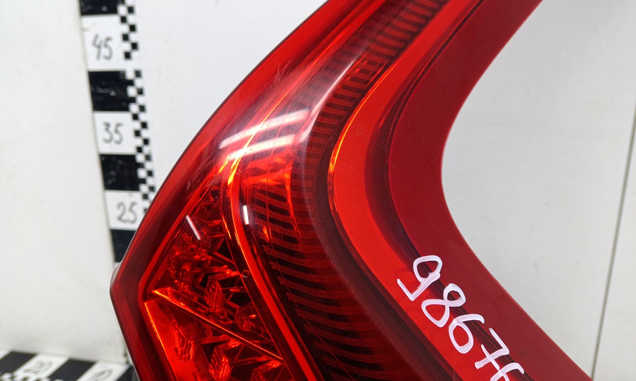 Фонарь задний правый Volvo XC90 2 LED