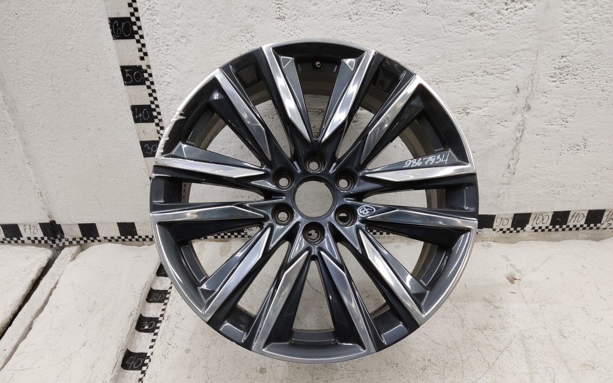 Диск колеса литой Cadillac Escalade 5 R22