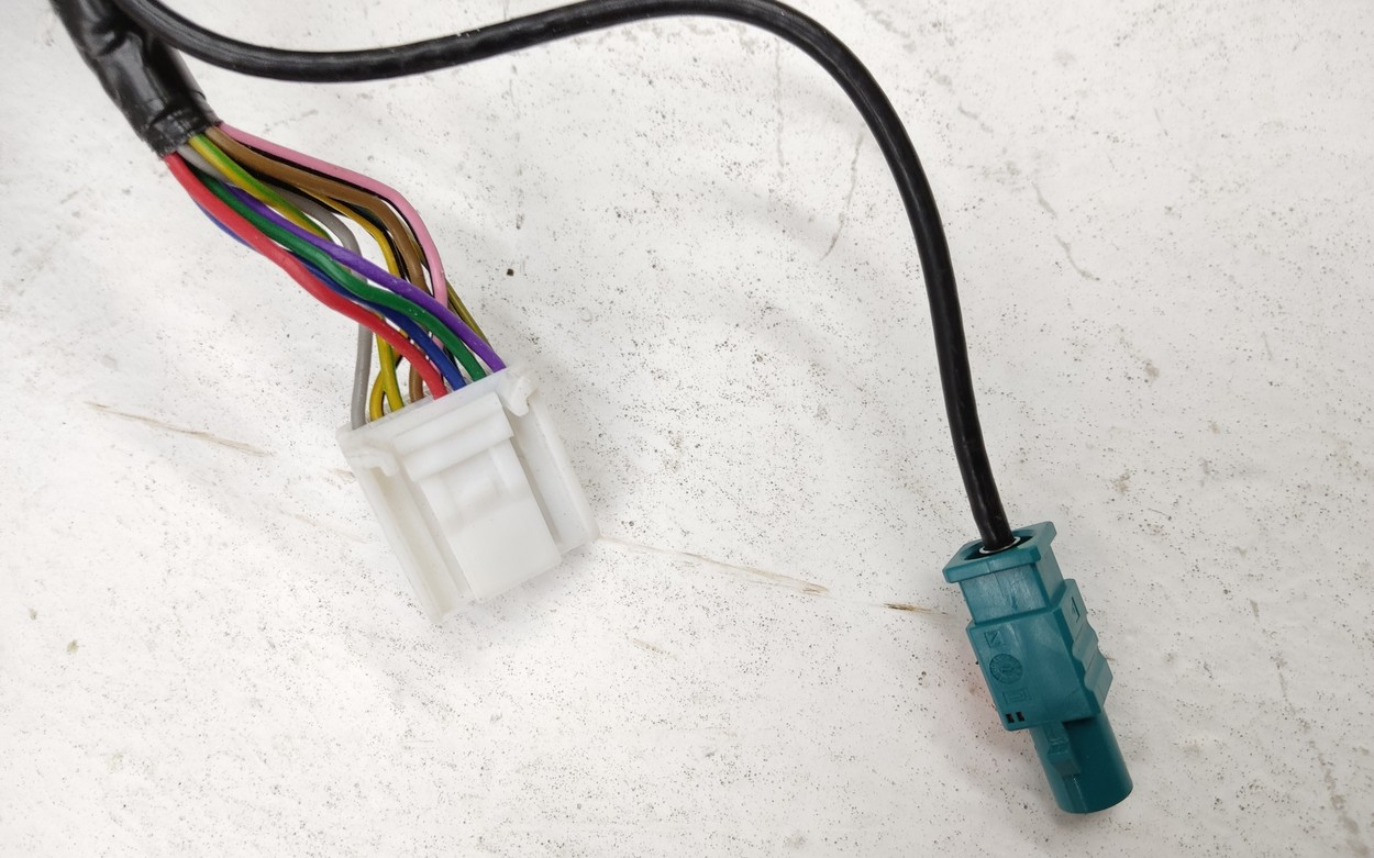 Зеркало левое Geely Coolray 12+1 контактов карбон