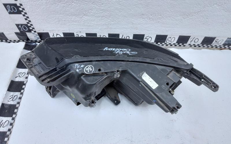 Фара передняя правая Geely Coolray LED