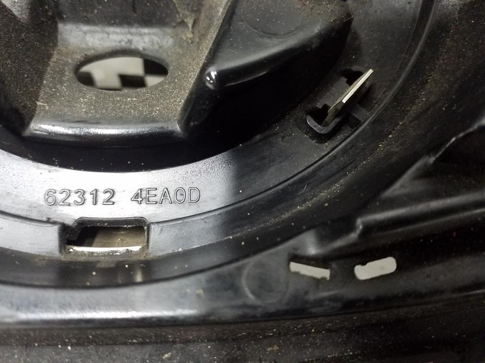 Решетка радиатора Nissan Qashqai 2
