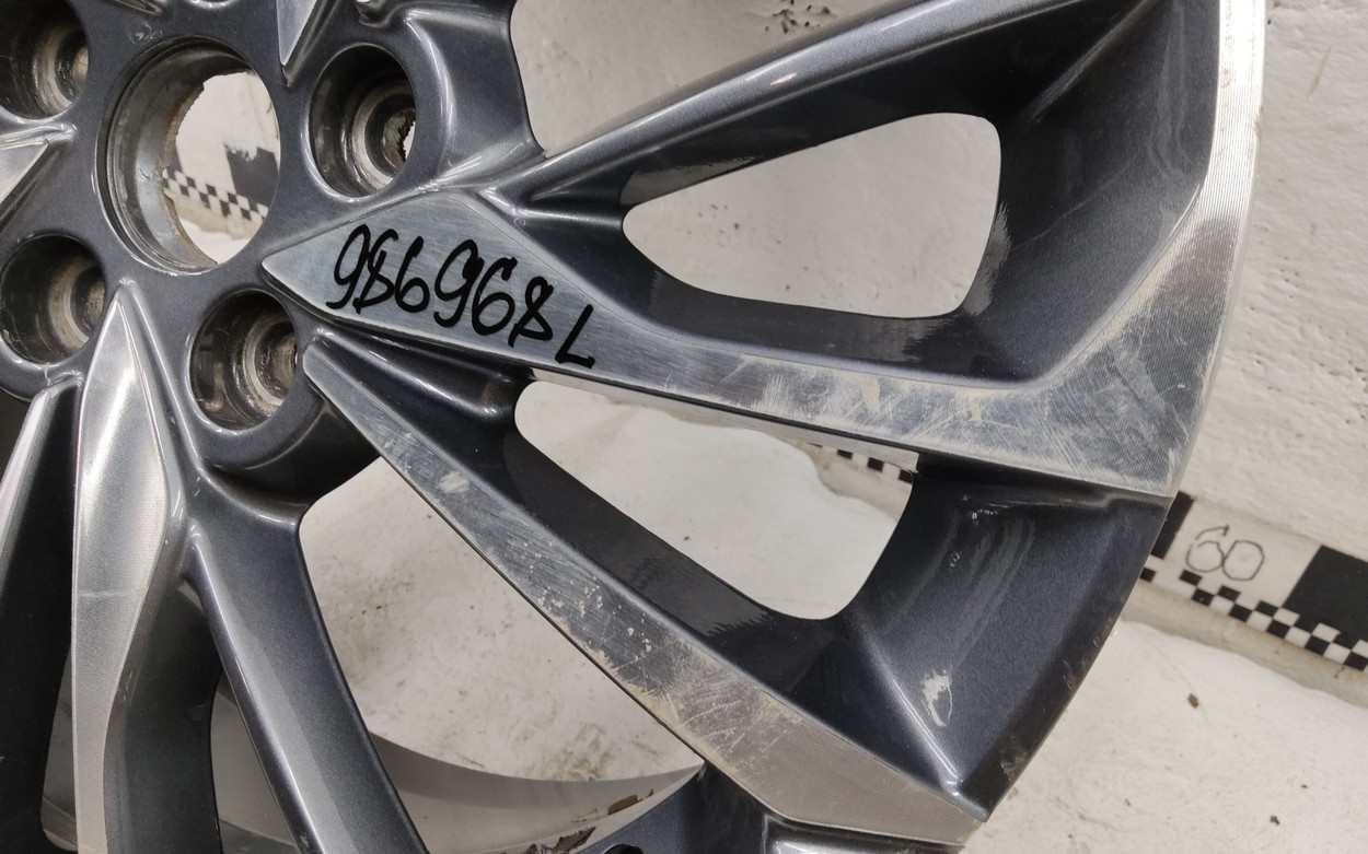 Диск колеса литой Geely Coolray R18