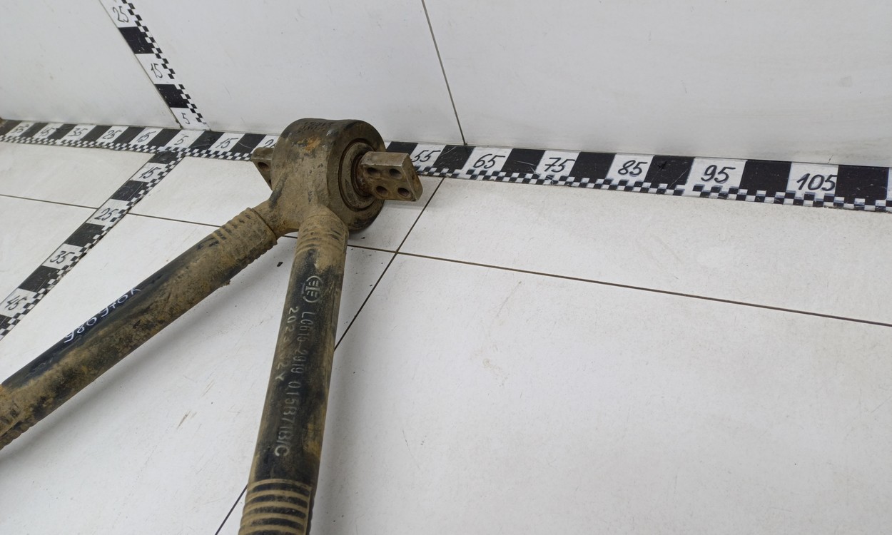 Штанга реактивная v-образная FAW J6