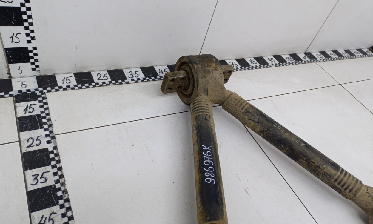 Штанга реактивная v-образная FAW J6