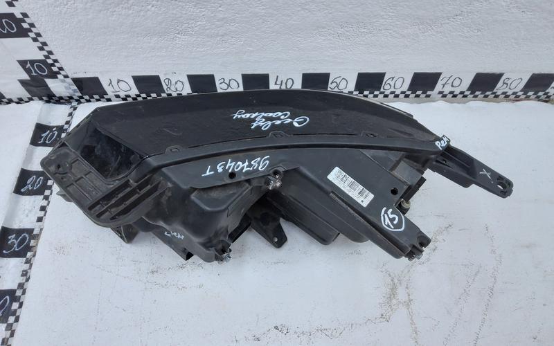 Фара передняя правая Geely Coolray LED