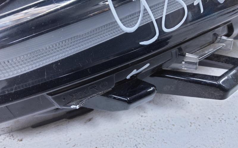 Фара передняя правая Geely Coolray LED