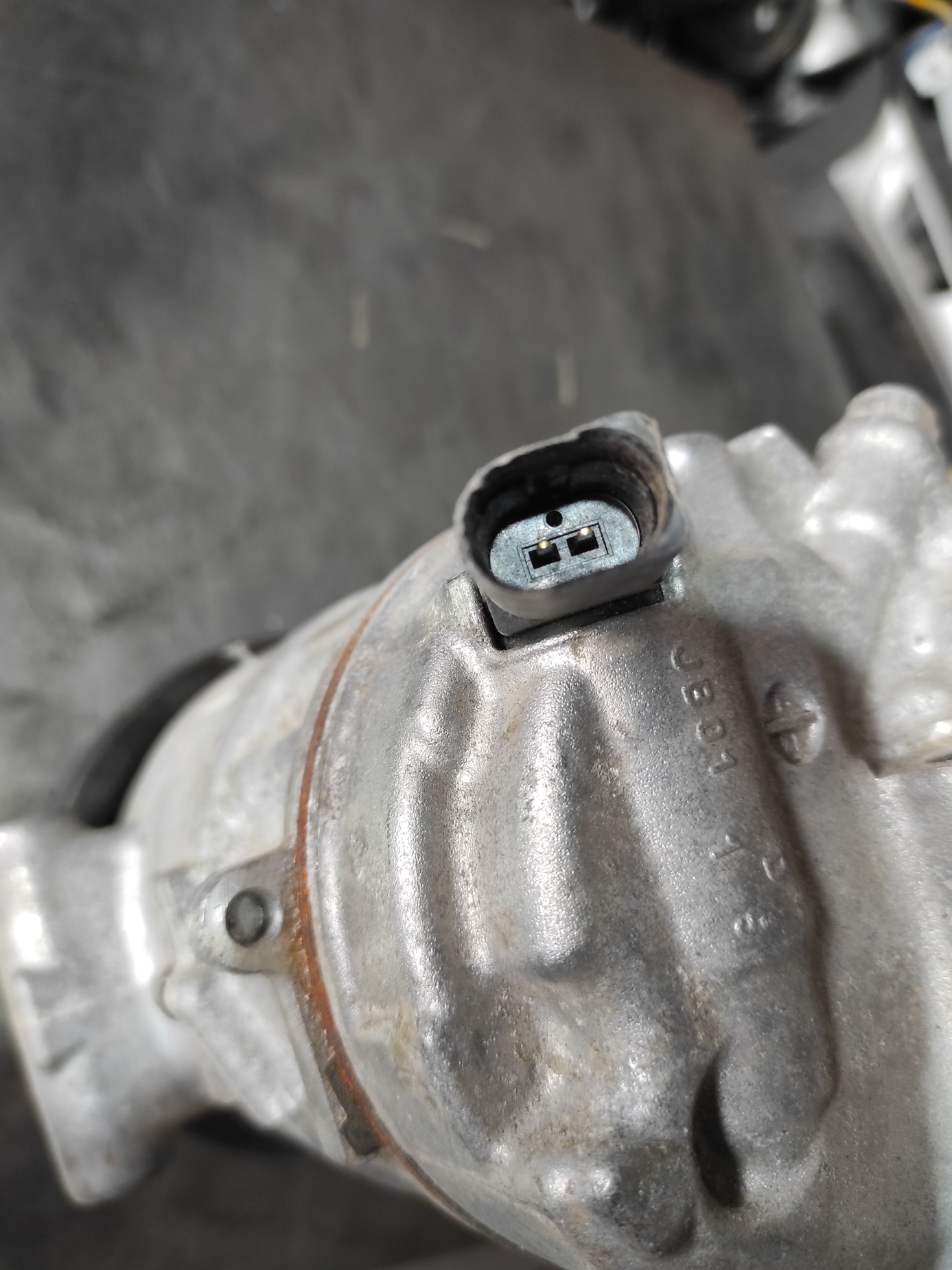 Компрессор кондиционера Audi A4 B9