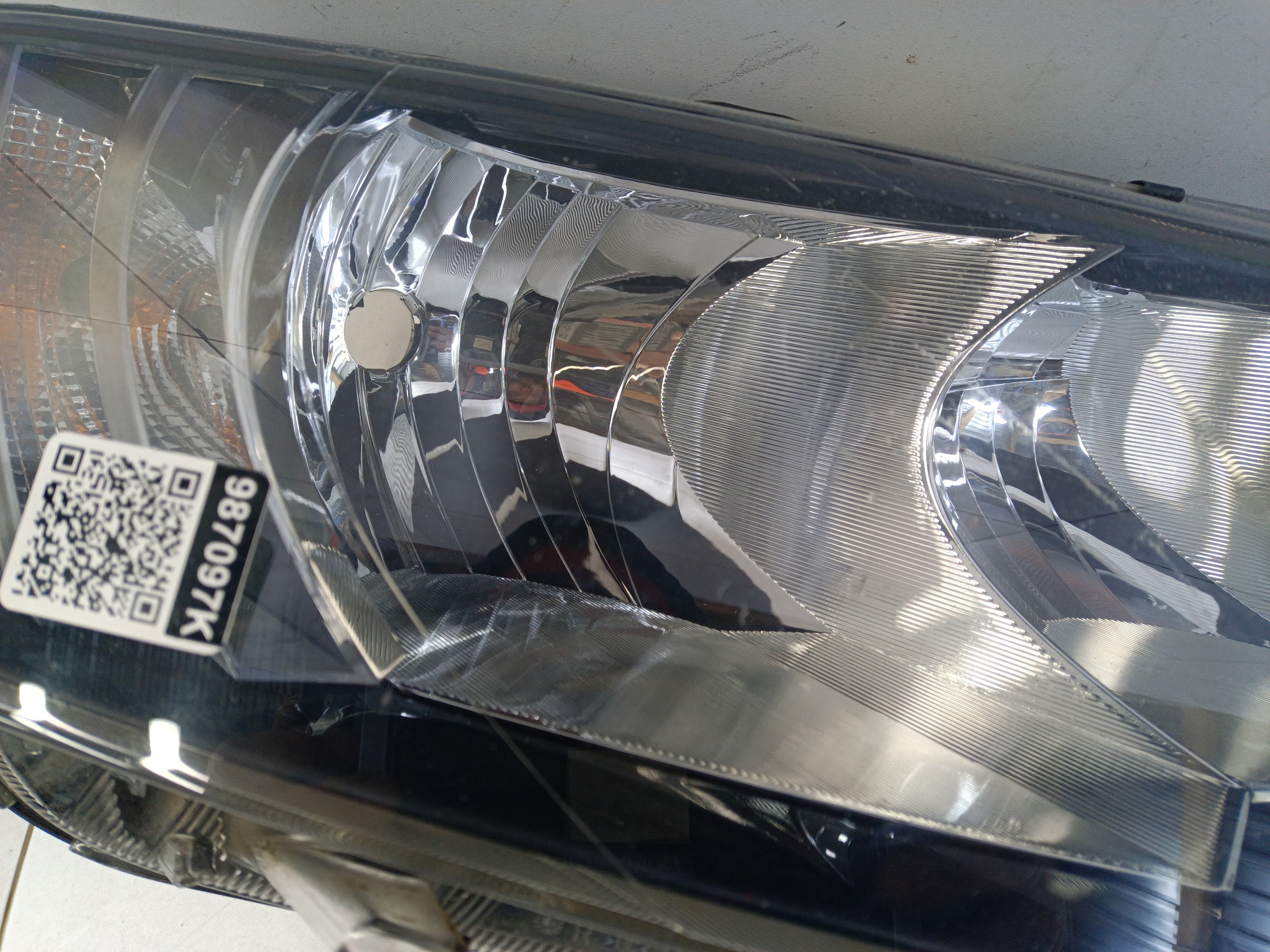 Фара передняя правая Skoda Octavia A7 галоген