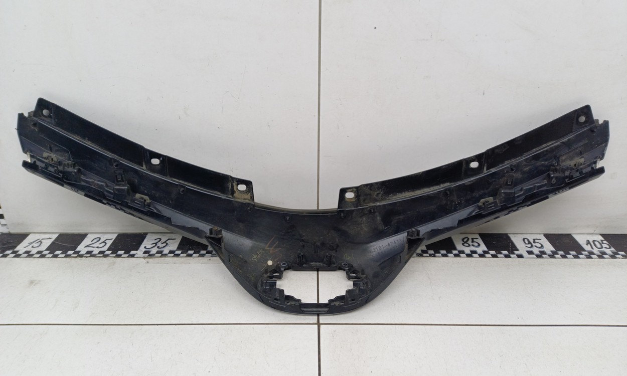Решетка радиатора Toyota RAV4 CA40 Restail