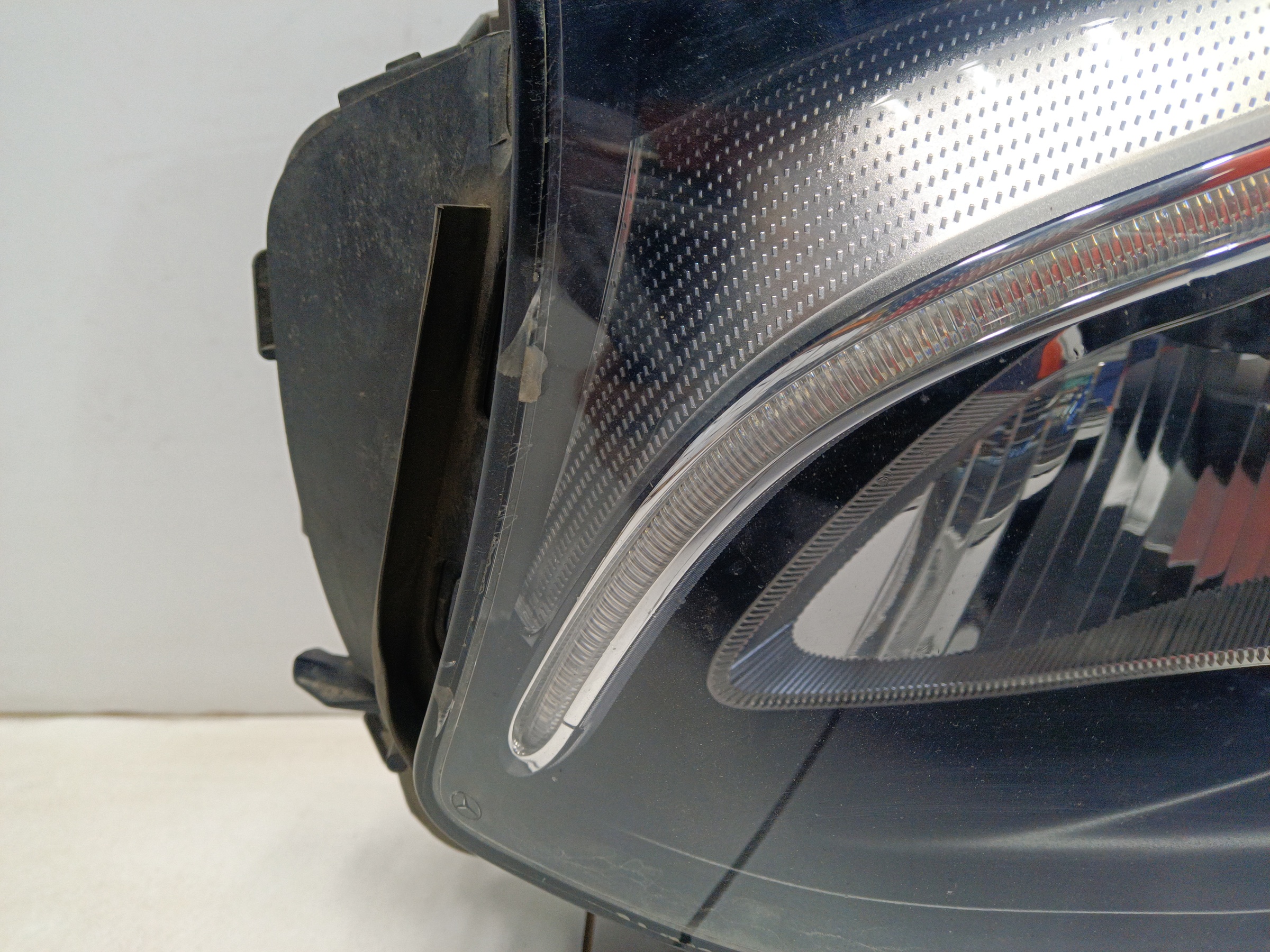 Фара передняя левая Mercedes Benz GLC-klasse X253 LED ДХО