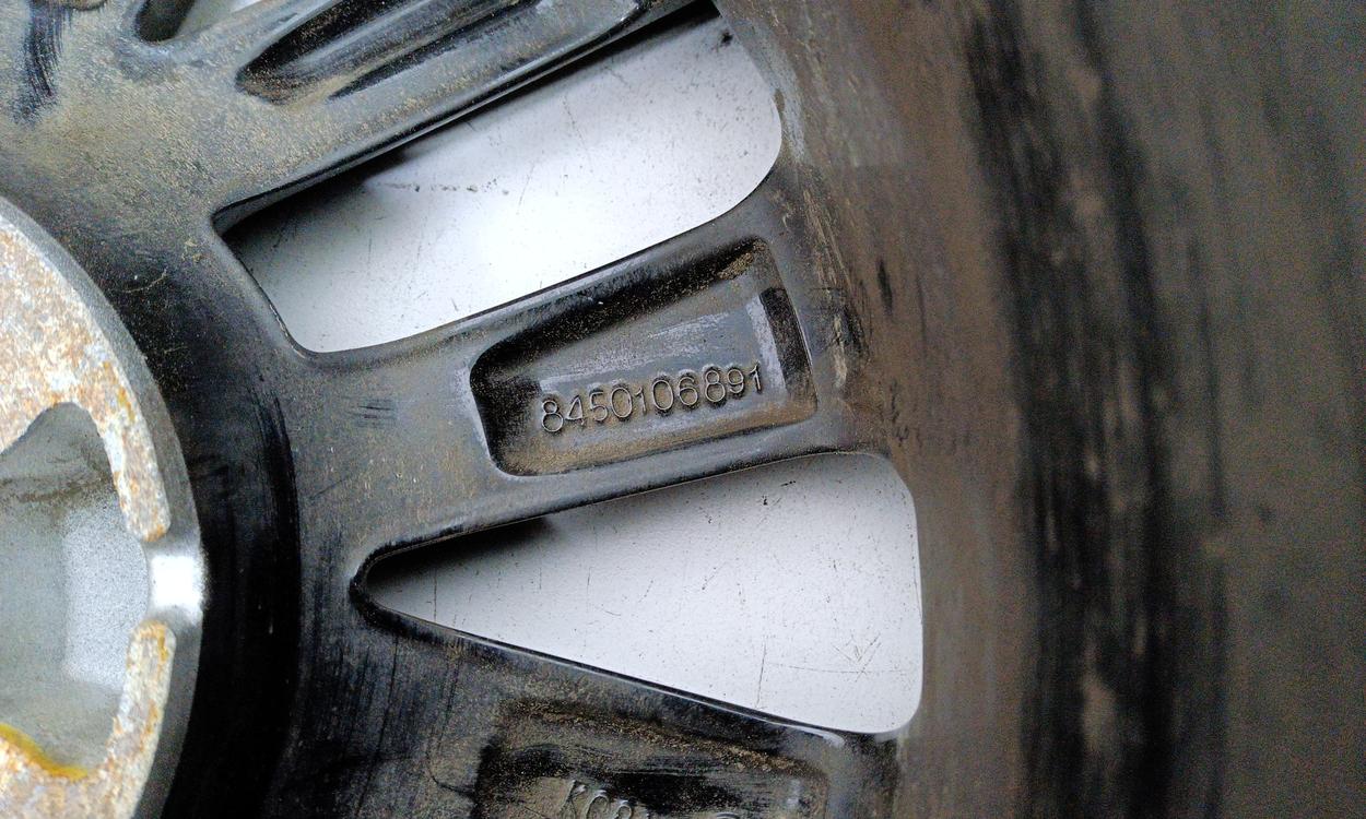 Диск колеса литой Lada Granta Restail R15