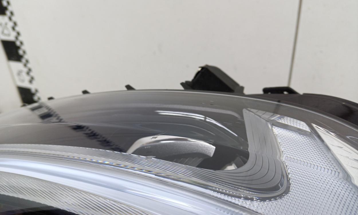 Фара передняя правая Volvo XC60 2 Full LED