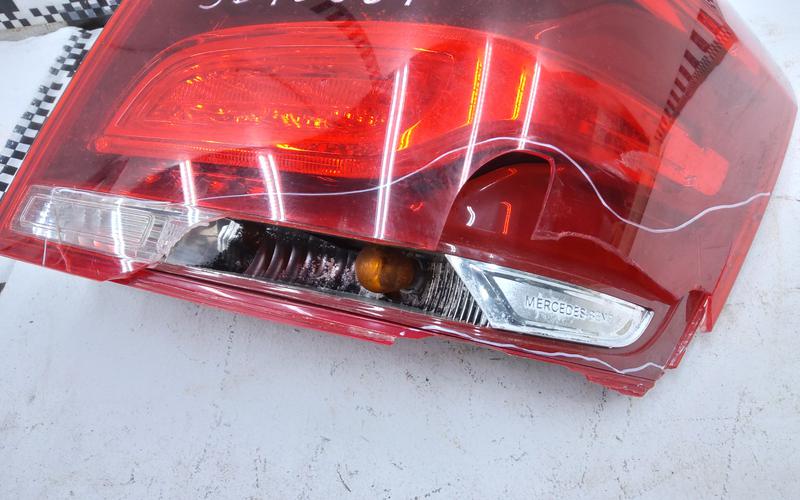 Фонарь задний правый наружный Mercedes Benz GLK-Klasse X204 Restail LED