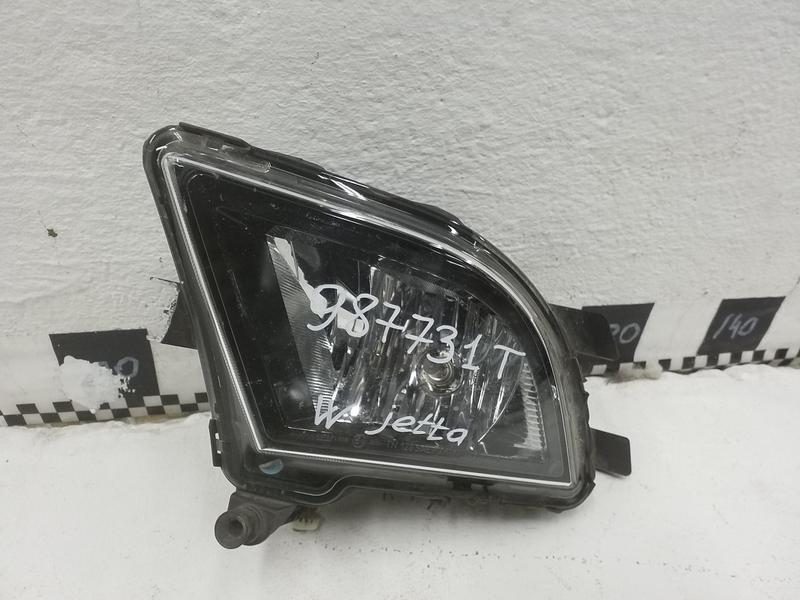 Фара ПТФ передняя левая Volkswagen Jetta 6 Restail