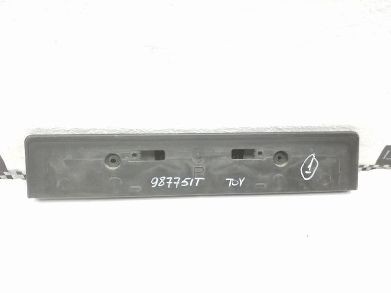 Накладка переднего бампера под номерной знак Toyota Land Cruiser Prado 150 Restail 2