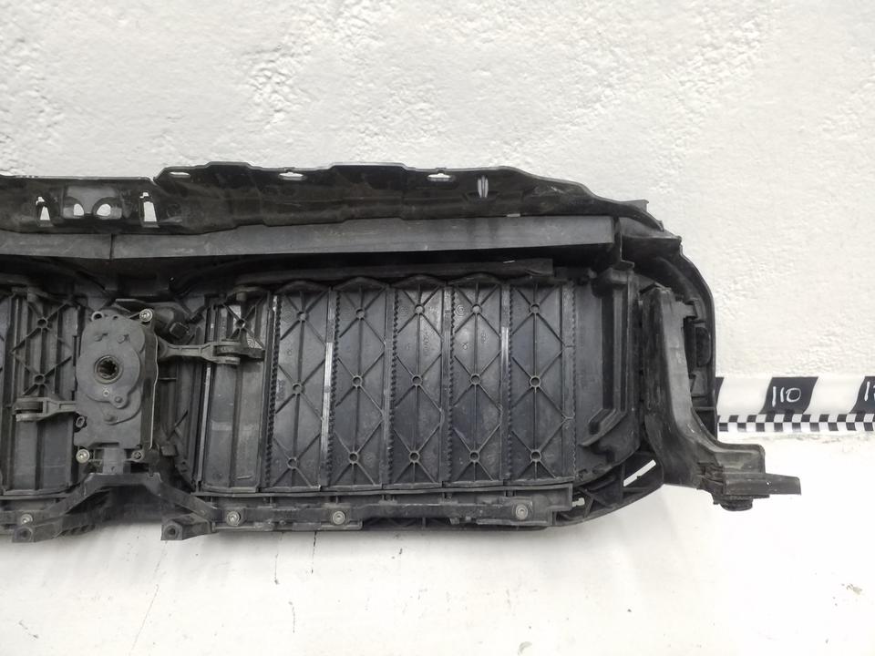 Жалюзи решетки радиатора BMW 5er G30 Restail