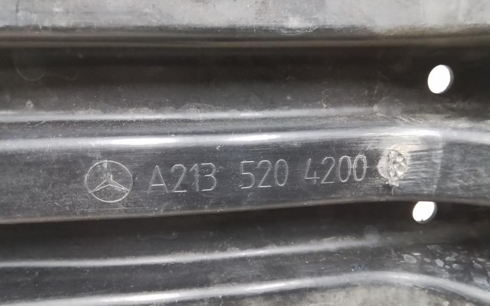 Пыльник переднего бампера Mercedes Benz E-klasse C238