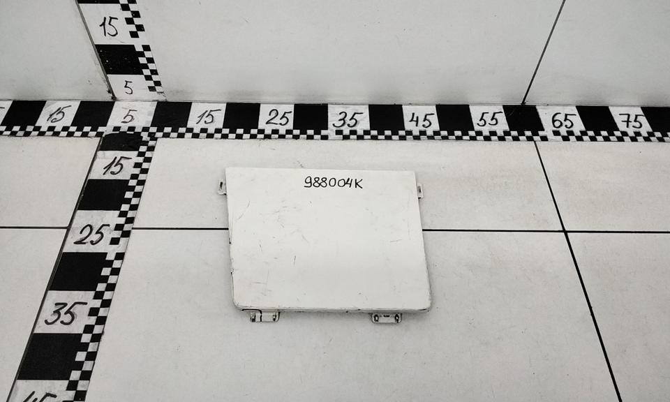 Лючок корпуса подножки левой Scania 6 Series