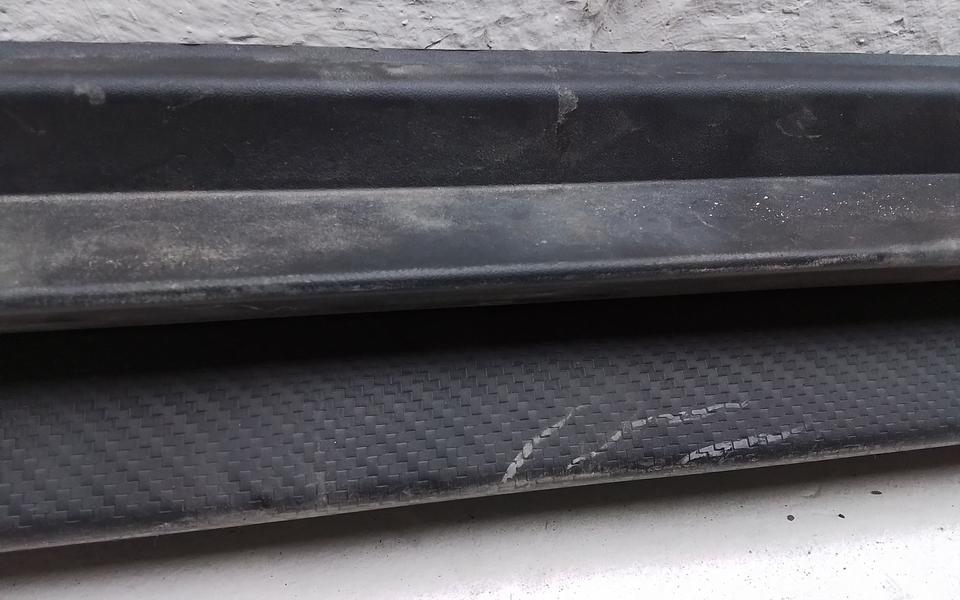 Накладка порога правого Geely Coolray