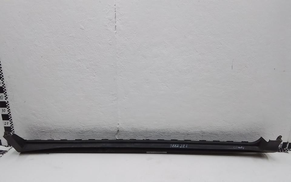 Накладка порога правого Geely Coolray