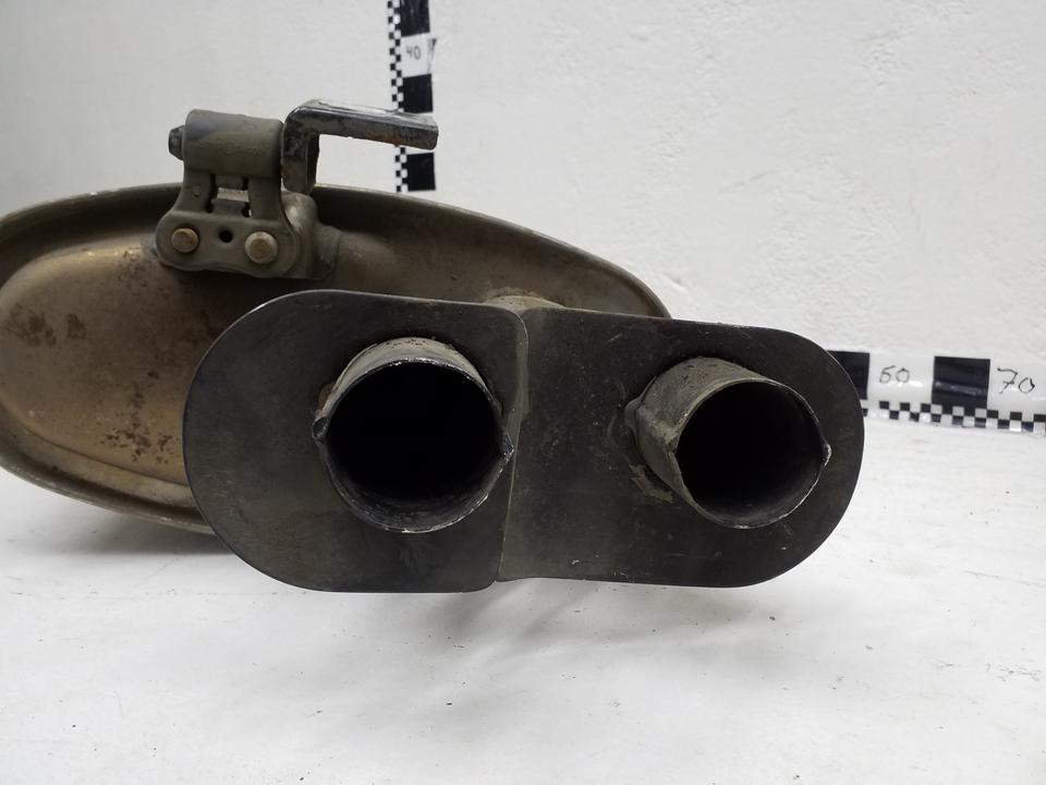 Глушитель задняя правая часть Kia Stinger