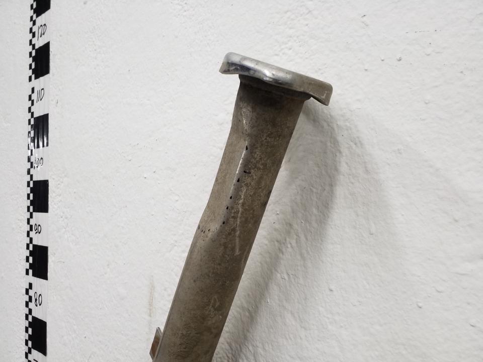 Глушитель задняя правая часть Kia Stinger