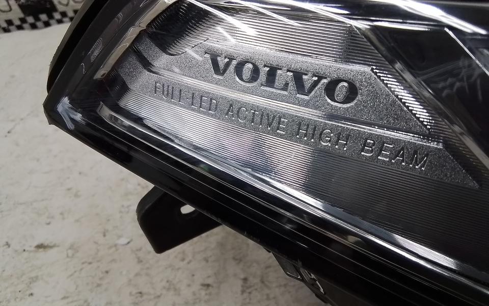 Фара передняя правая Volvo XC90 2 Full LED