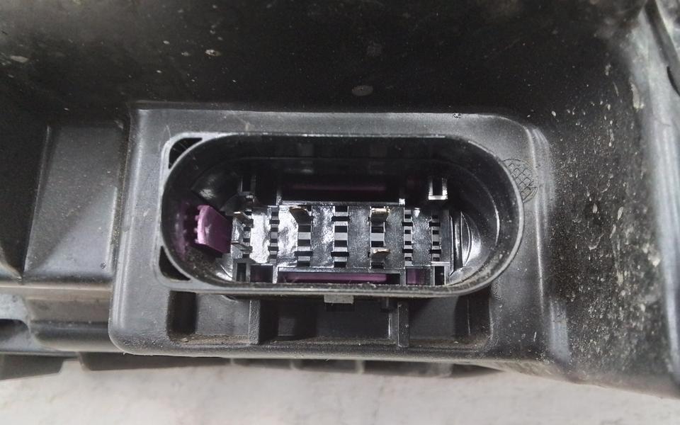 Фара передняя правая Volvo XC90 2 Full LED