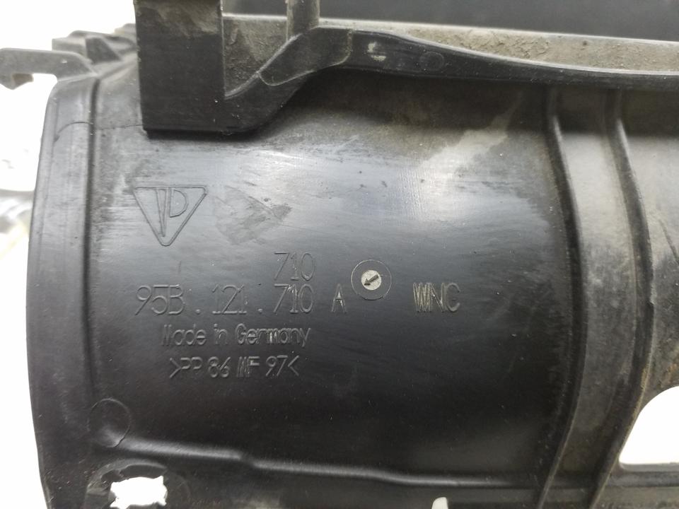 Воздуховод радиатора верхняя часть Porsche Macan 1