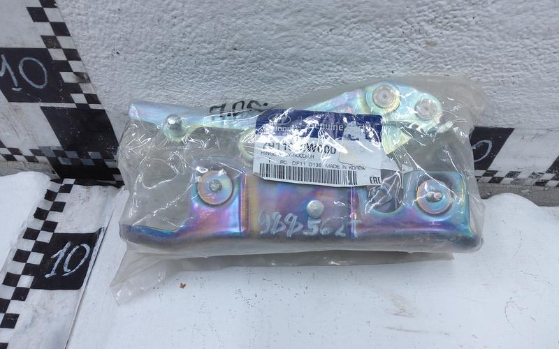 Петля капота левая Hyundai Santa Fe 3