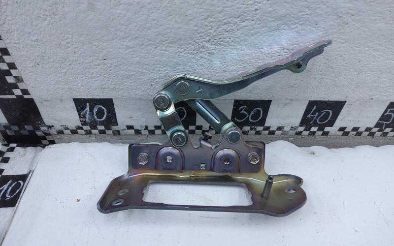 Петля капота левая Hyundai Santa Fe 3