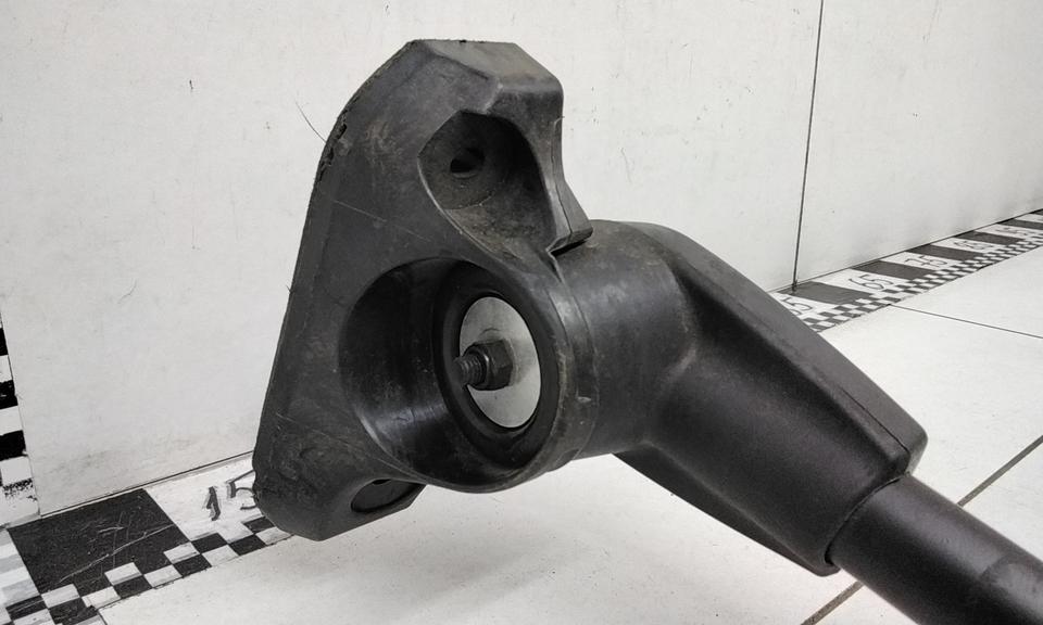 Кронштейн зеркала правого Scania 6 Series