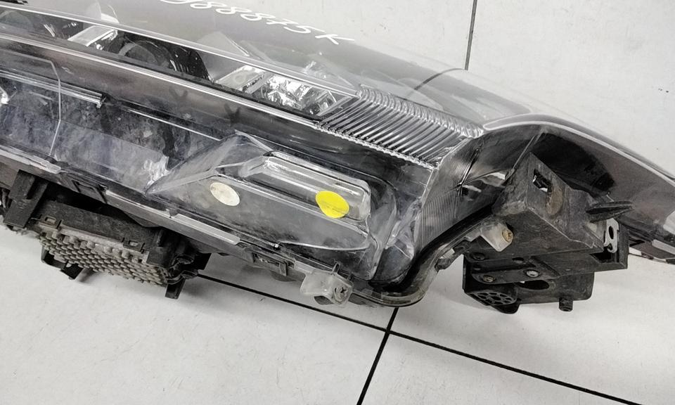 Фара передняя правая Mitsubishi Outlander 3 Restail 3 LED