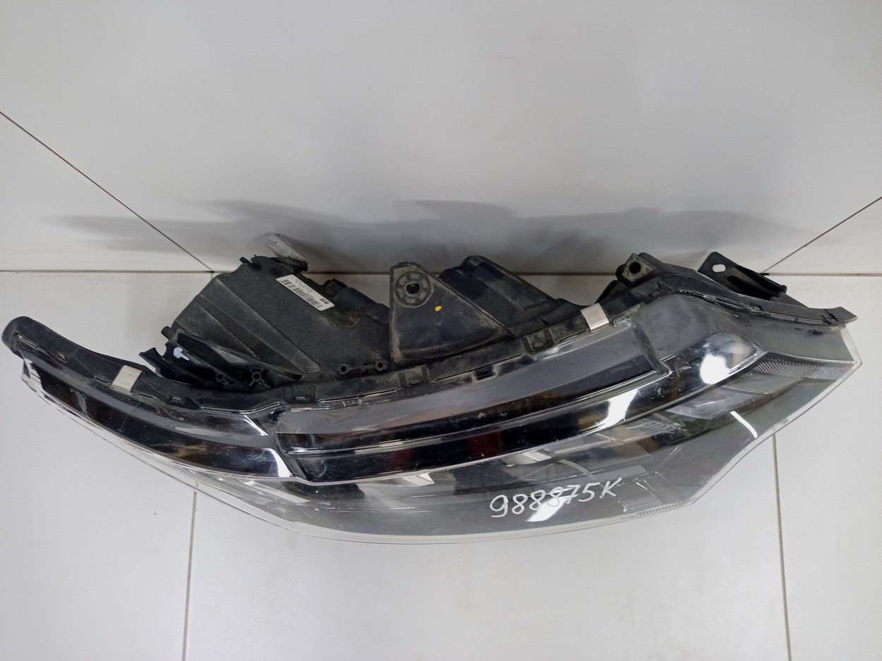 Фара передняя правая Mitsubishi Outlander 3 Restail 3 LED