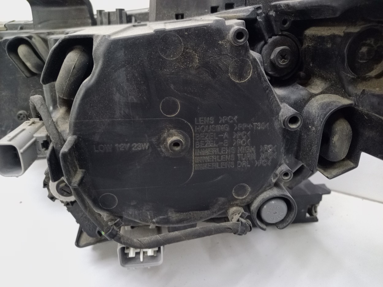 Фара передняя правая Mitsubishi Outlander 3 Restail 3 LED
