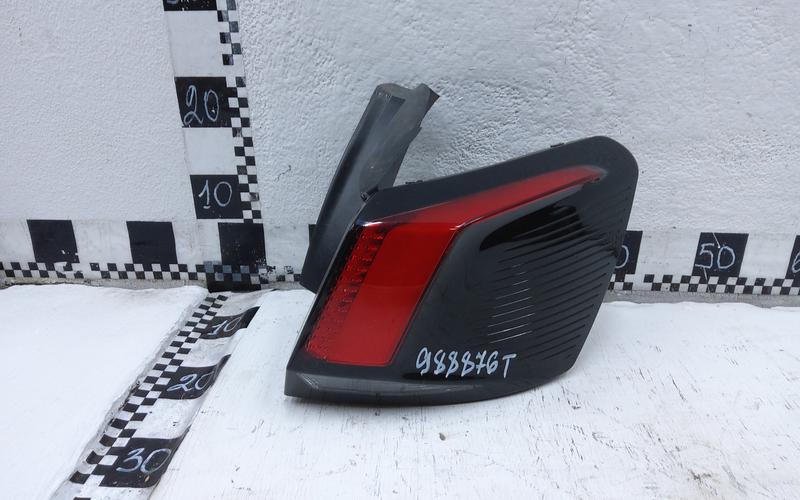 Фонарь задний правый наружный Peugeot 3008 2 LED