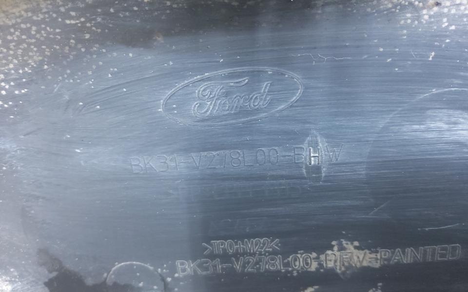 Накладка крыла переднего правого  Ford Transit 7