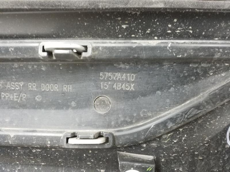 Накладка двери задней правой Mitsubishi Outlander 3 Restail 2