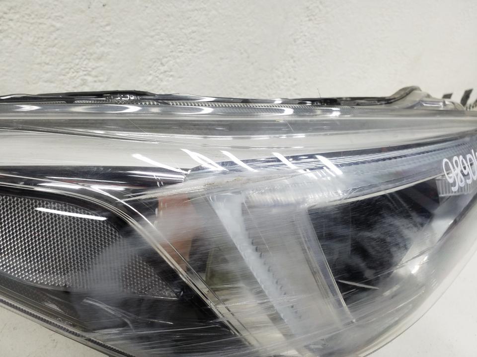 Фара передняя правая Subaru XV 2 LED