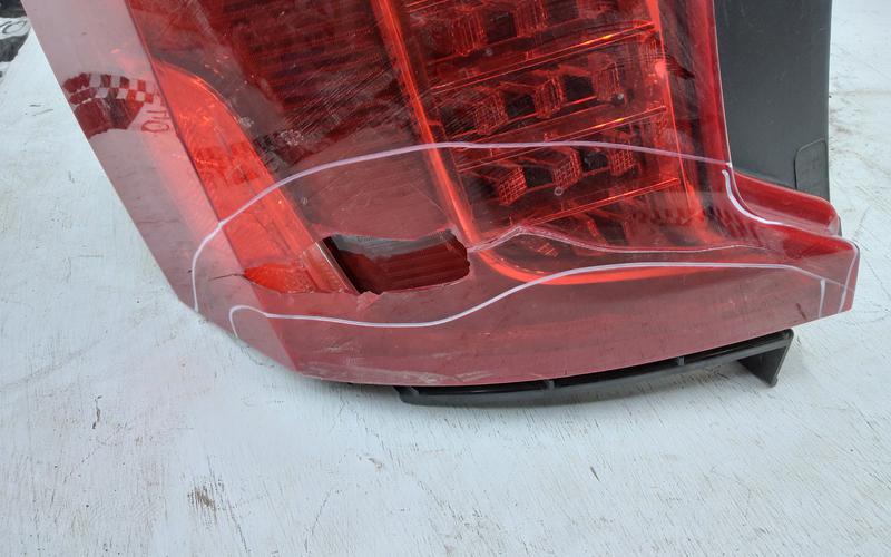 Фонарь задний левый наружный Volvo XC90 2 LED