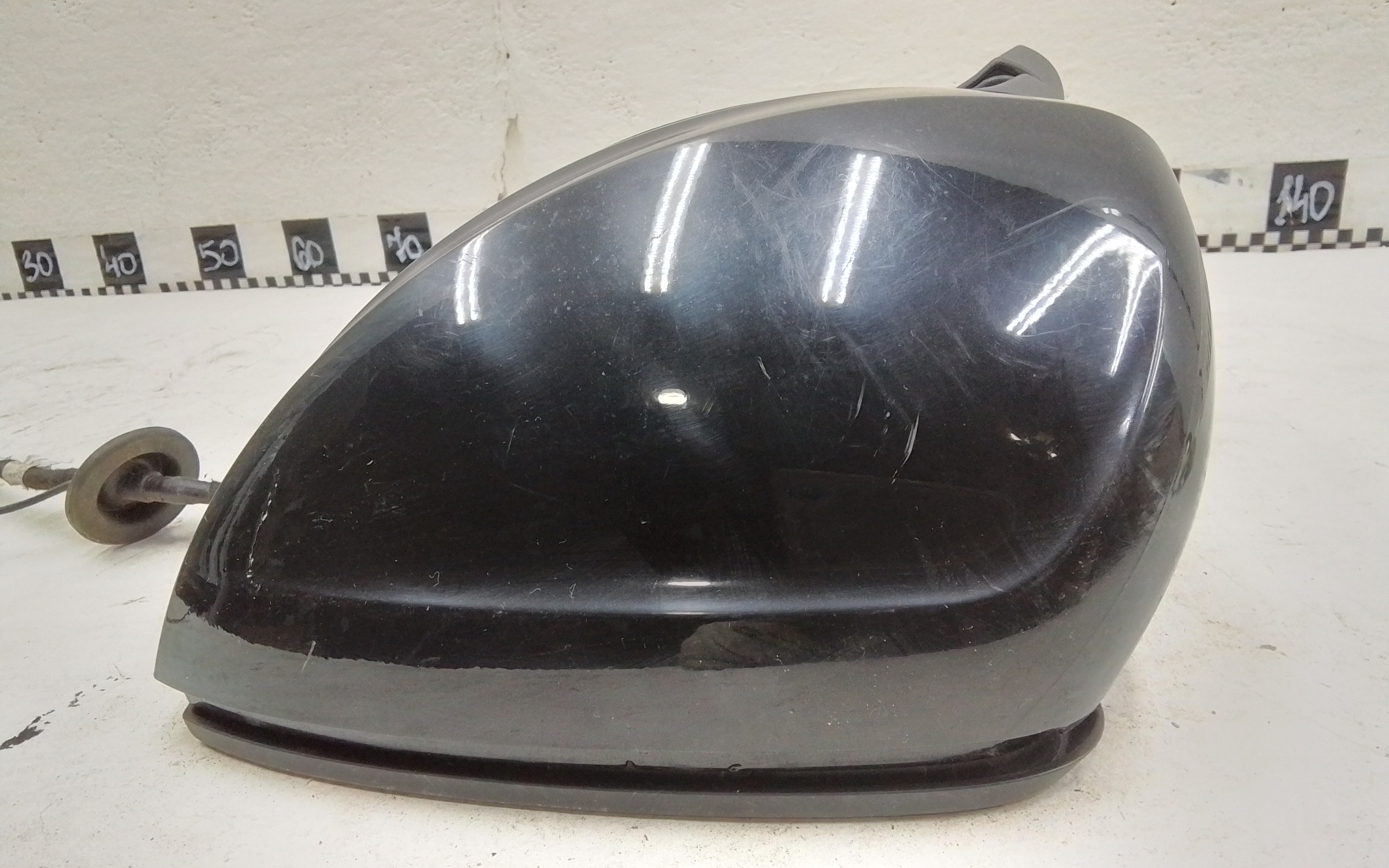 Зеркало левое Volkswagen Touareg 3 17+1 контактов