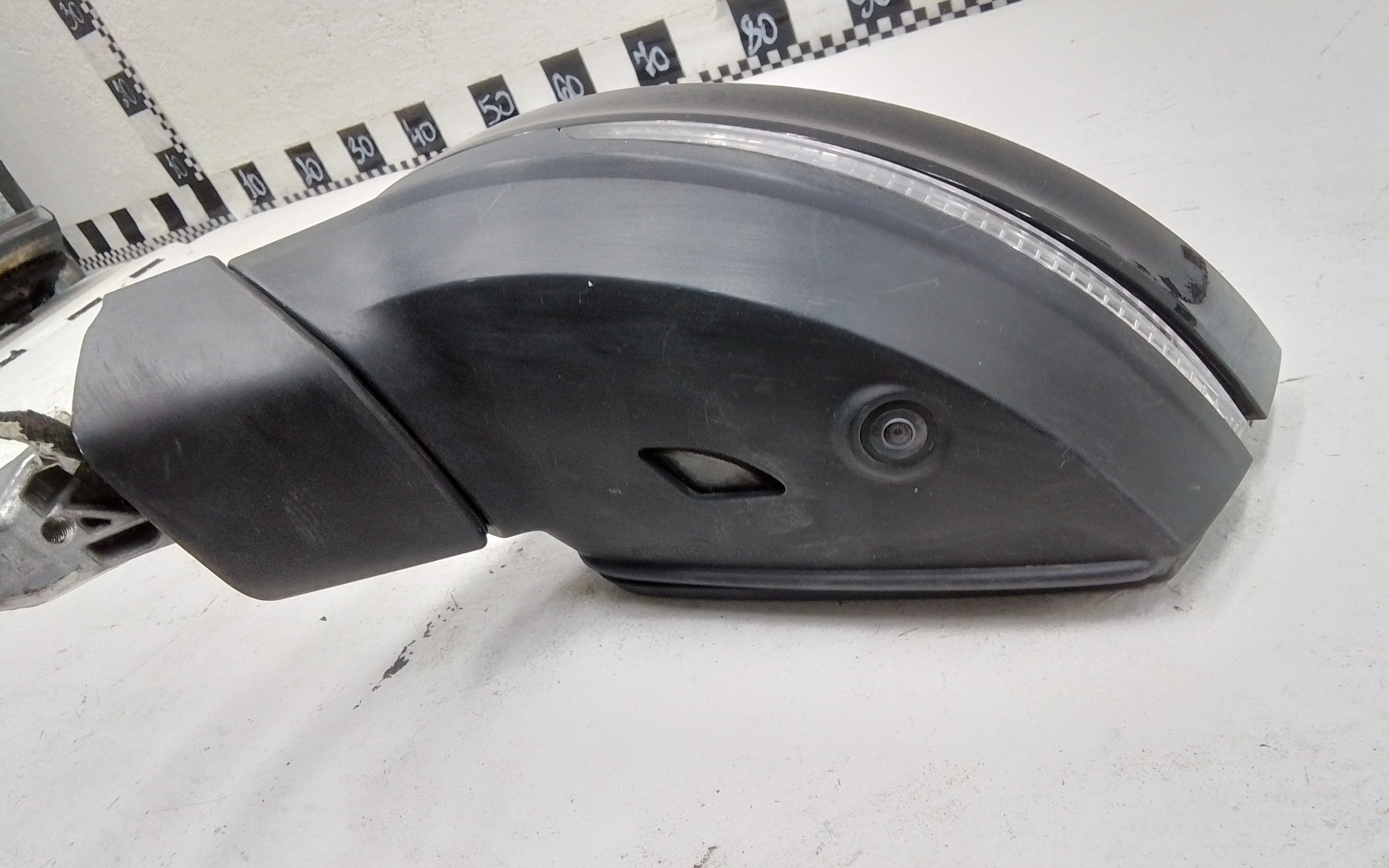 Зеркало левое Volkswagen Touareg 3 17+1 контактов