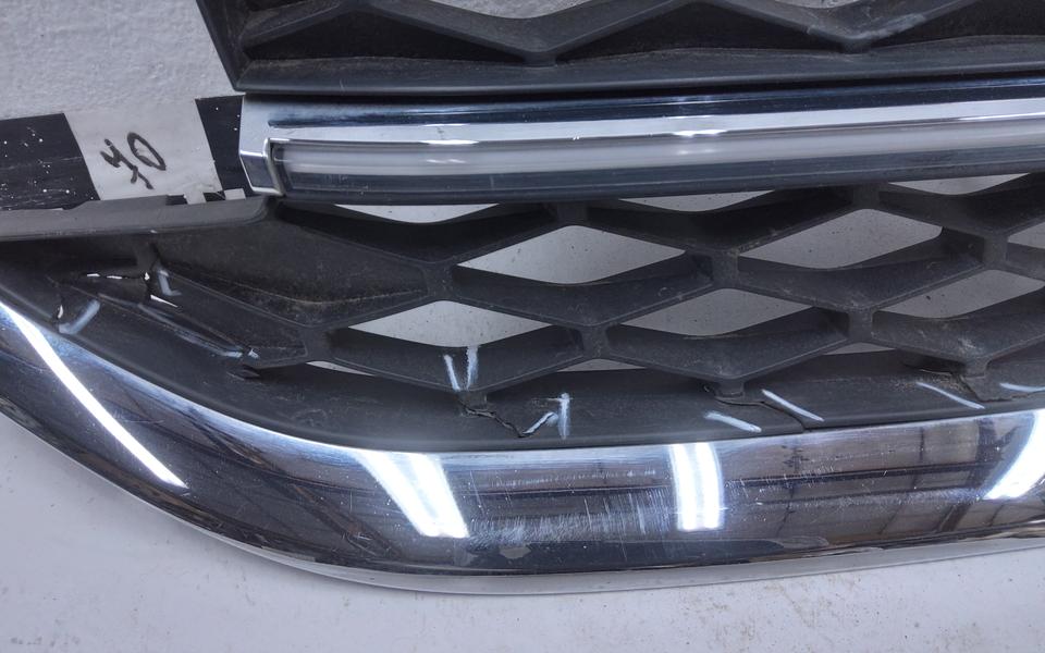 Решётка радиатора Volkswagen Taos