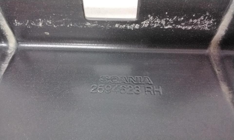 Кронштейн защиты кабины правый Scania 6 Series