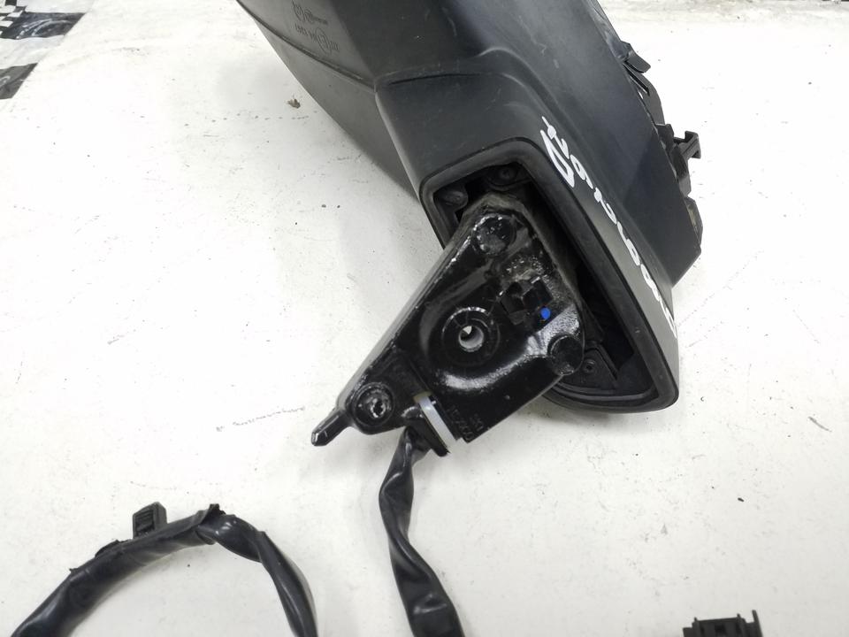 Зеркало левое Audi Q5 2 6 контактов