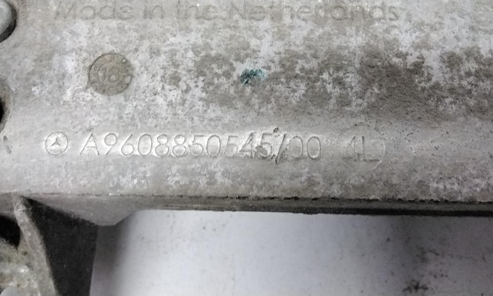 Кронштейн переднего бампера левый Mercedes Benz Actros 4