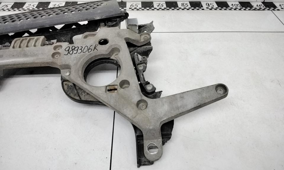 Кронштейн переднего бампера левый Mercedes Benz Actros 4