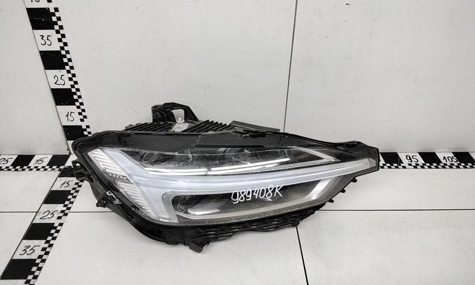 Фара передняя правая Volvo XC60 2 Full LED