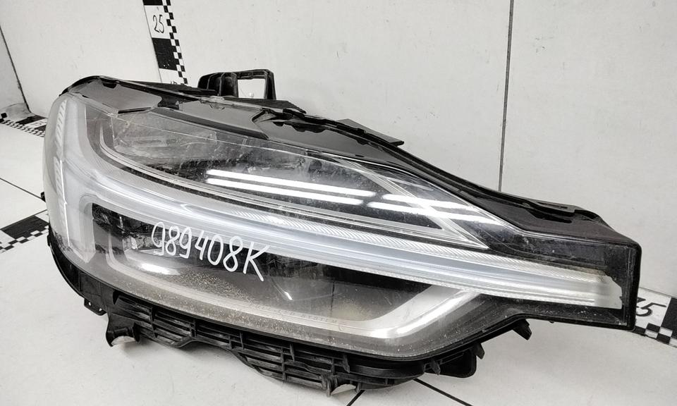 Фара передняя правая Volvo XC60 2 Full LED
